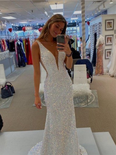 Affordable Sheath V-Neck Velvet Sequins Sweep Train Velvet Sequin Evening Gown Canada